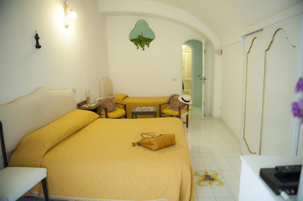 Appartamento Casa Colonne Amalfi Camera foto